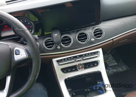 2017 Mercedes-Benz E 300 из США, поврежденный, VIN WDDZF4JB9HA105838